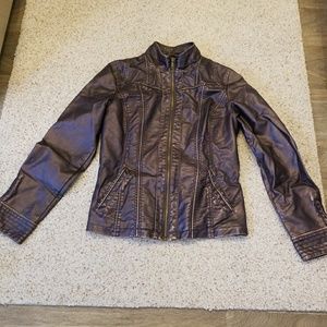 *FREE SHIPPING* sleek, motorcycle style, zip-up jacket